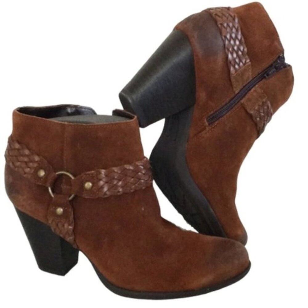 Boc ankle boots distressed suede brown sz 7.5 EUC